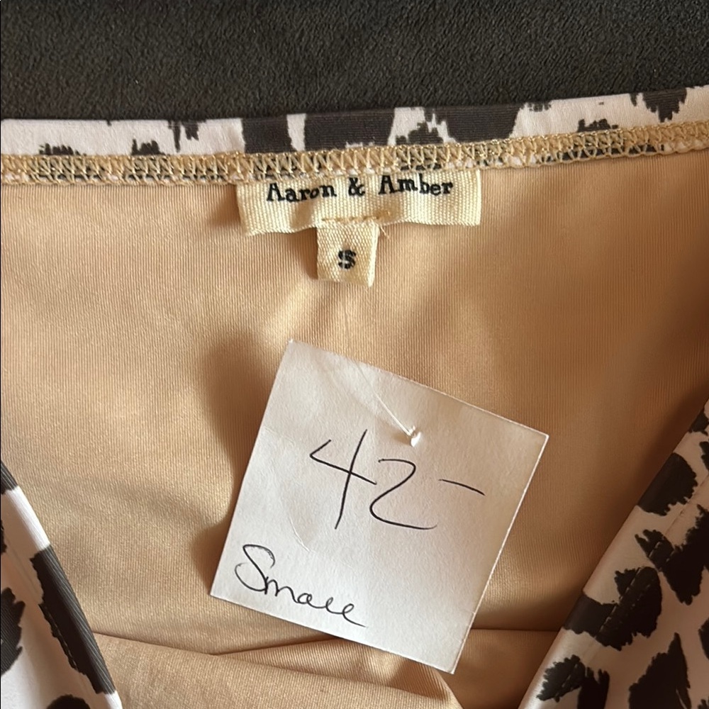 Leopard Print Women's Intimate Set - Picture 2 of 7